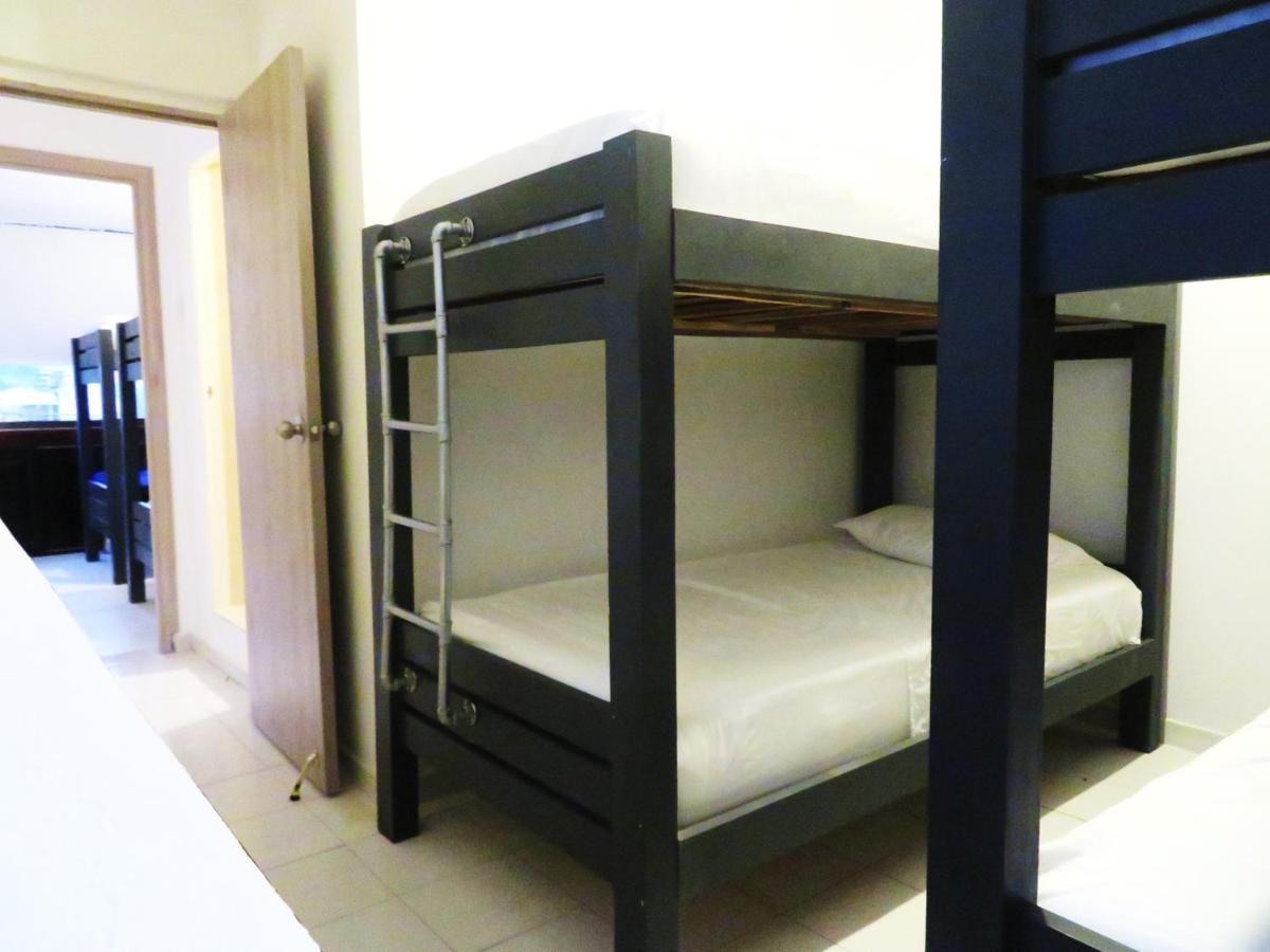 Lit dans Dortoir pour Femmes de 4 Lits